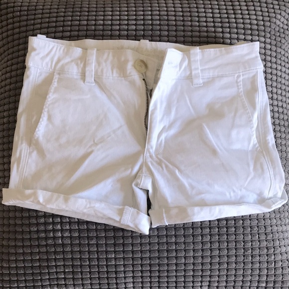 American Eagle Chino Midi Shorts in White - Picture 2 of 6